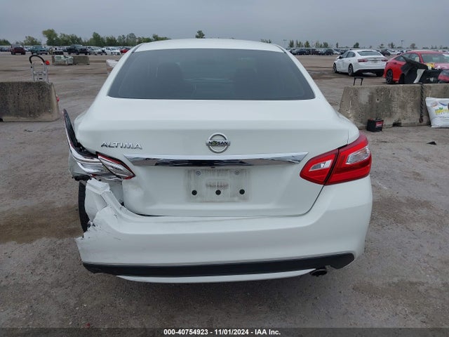 Nissan Altima 2.5 S 2017 1N4AL3AP5HC253548 Image 17
