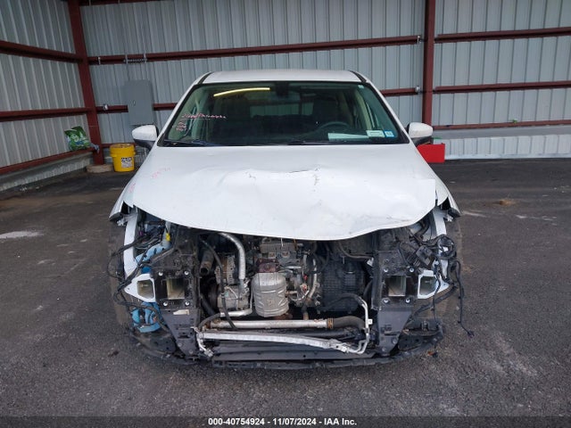 2C4RC1AG9LR245566 Chrysler Voyager L