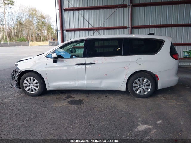 2C4RC1AG9LR245566 Chrysler Voyager L
