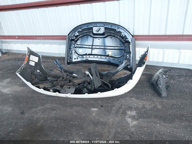 2C4RC1AG9LR245566 Chrysler Voyager L