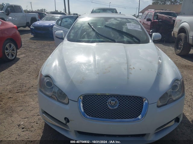 40754932 :رقم المزاد ، SAJWA0FB9BLS12303 vin ، 2011 Jaguar Xf مزاد بيع