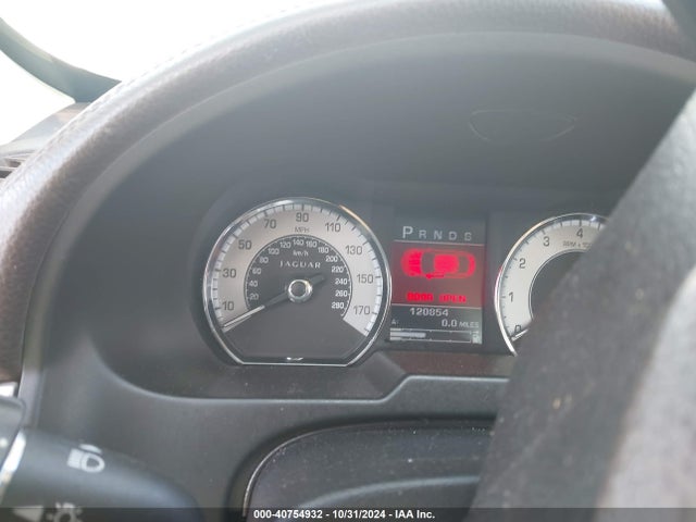 40754932 :رقم المزاد ، SAJWA0FB9BLS12303 vin ، 2011 Jaguar Xf مزاد بيع