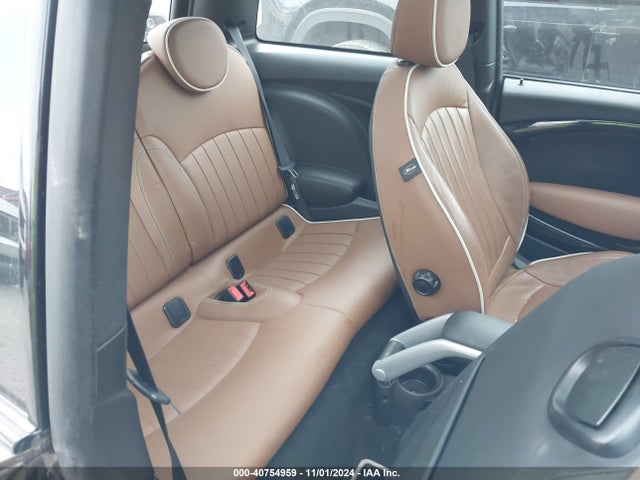 2010 MINI COOPER S WMWMF7C51ATZ69836 Photo 7