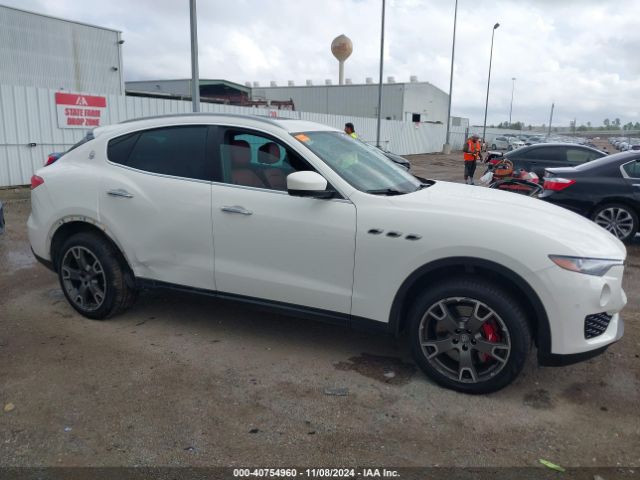ZN661YUA8HX241248 Maserati LEVANTE S