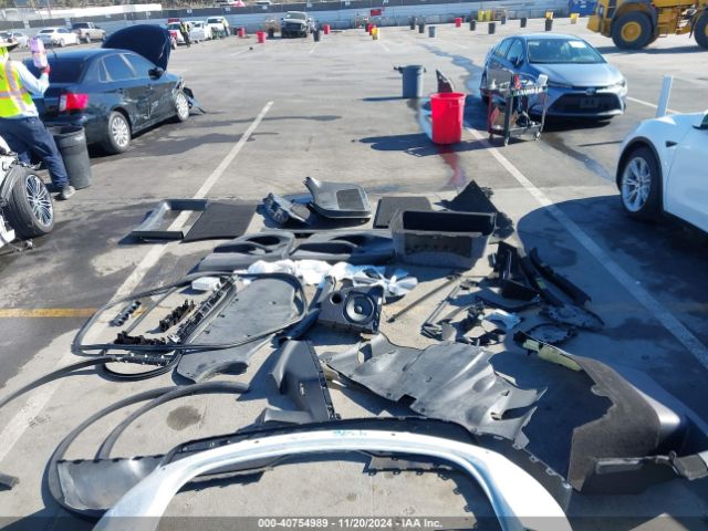 7SAYGDEE6NF438978 Tesla Model Y Long Range Dual Motor All-wheel Drive