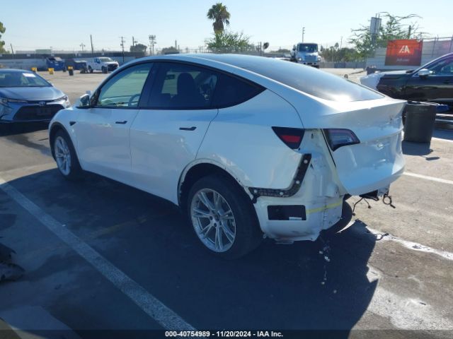 7SAYGDEE6NF438978 Tesla Model Y Long Range Dual Motor All-wheel Drive