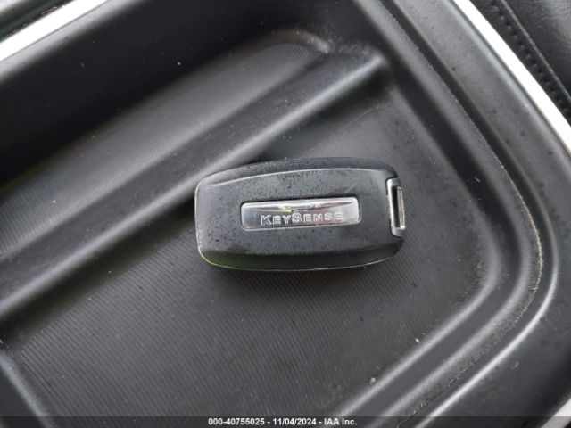 2C4RC1BG8HR613001 Chrysler Pacifica Touring-l