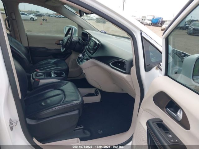2C4RC1BG8HR613001 Chrysler Pacifica Touring-l
