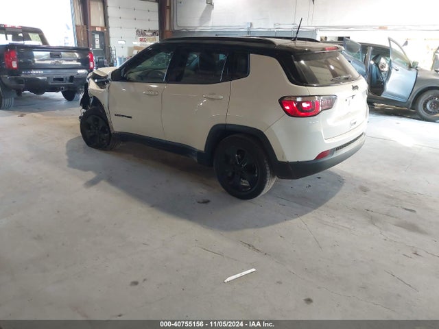 3C4NJCBB1JT460890 Jeep Compass Altitude Fwd