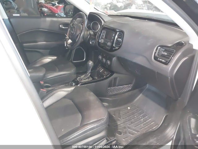 3C4NJCBB1JT460890 Jeep Compass Altitude Fwd
