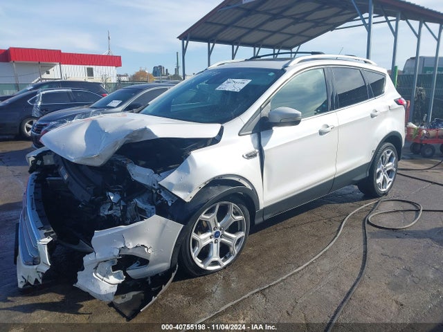 Ford Escape Titanium 2017 1FMCU9J93HUE86953 Image 2