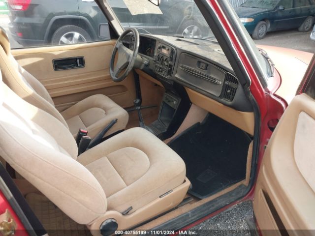 1985 SAAB 900 YS3AT35L5F1020661 Photo 4