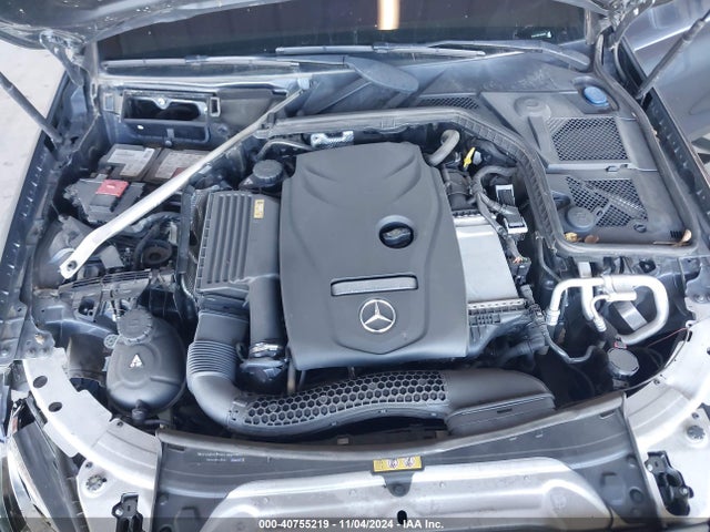 55SWF4JB5FU088486 Mercedes-Benz C 300 Luxury/sport