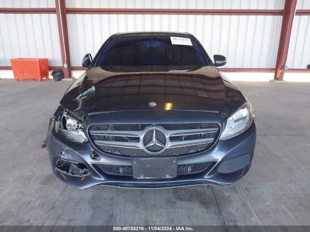 55SWF4JB5FU088486 Mercedes-Benz C 300 Luxury/sport