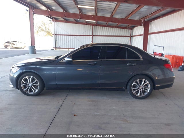 55SWF4JB5FU088486 Mercedes-Benz C 300 Luxury/sport