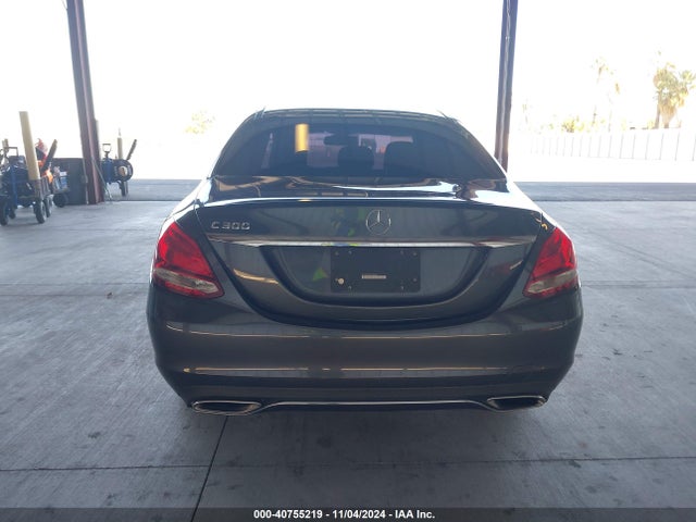 55SWF4JB5FU088486 Mercedes-Benz C 300 Luxury/sport