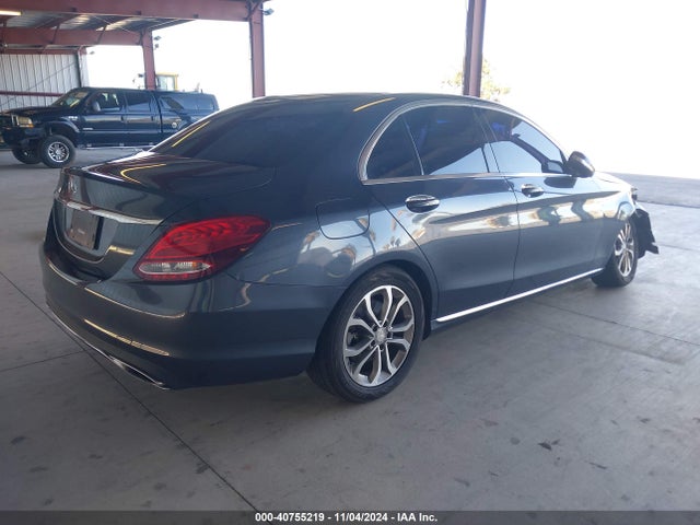 55SWF4JB5FU088486 Mercedes-Benz C 300 Luxury/sport