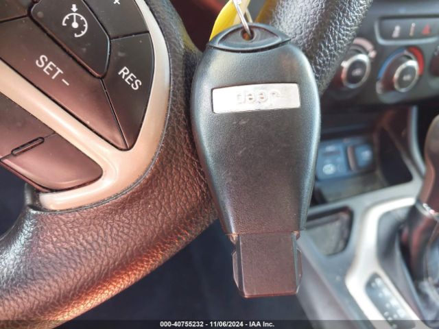 1C4PJLAB5EW247774 Jeep Cherokee Sport
