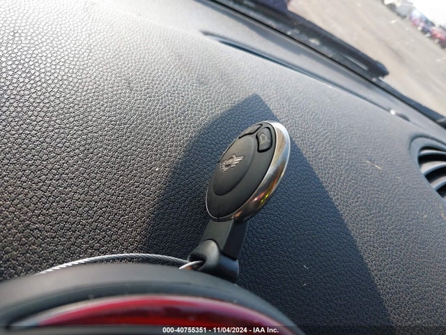 2011 MINI COOPER CLUBMAN WMWZF3C59BT188367 Photo 10