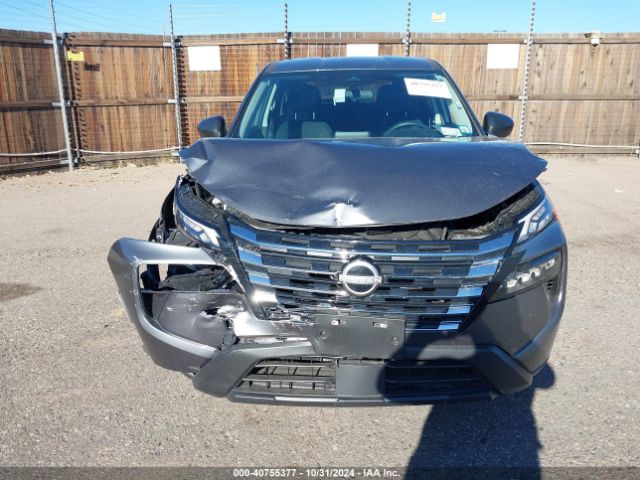 5N1BT3AB9RC685723 Nissan Rogue S Intelligent Awd