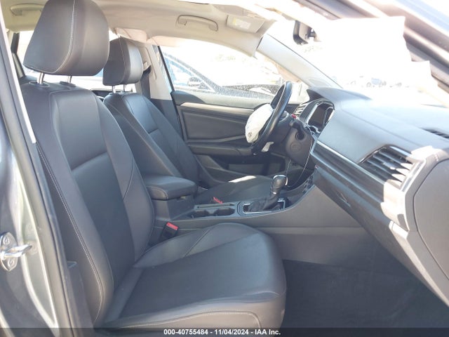 3VWE57BU7KM153973 Volkswagen Jetta 1.4t Sel