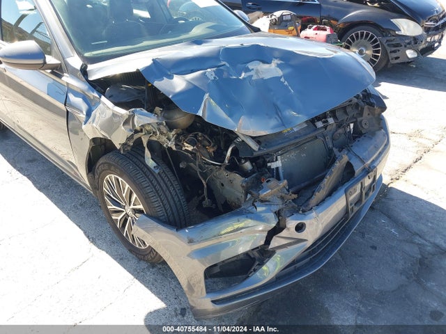 3VWE57BU7KM153973 Volkswagen Jetta 1.4t Sel
