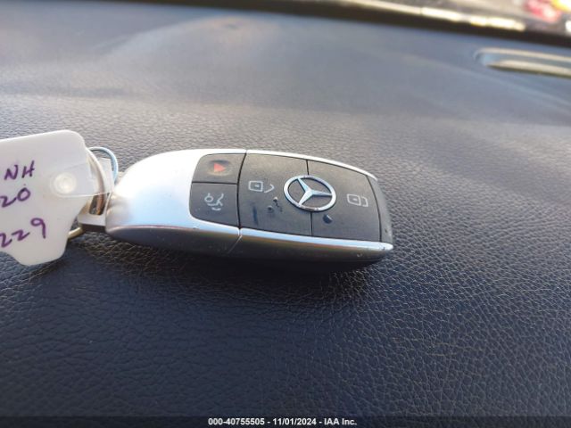 WDD3G4FB4KW025207 Mercedes-Benz A 220 4matic