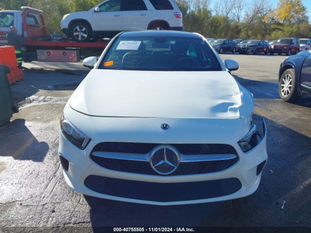 WDD3G4FB4KW025207 Mercedes-Benz A 220 4matic