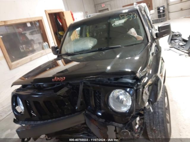 1C4NJRBB9GD714668 Jeep Patriot 75th Anniversary