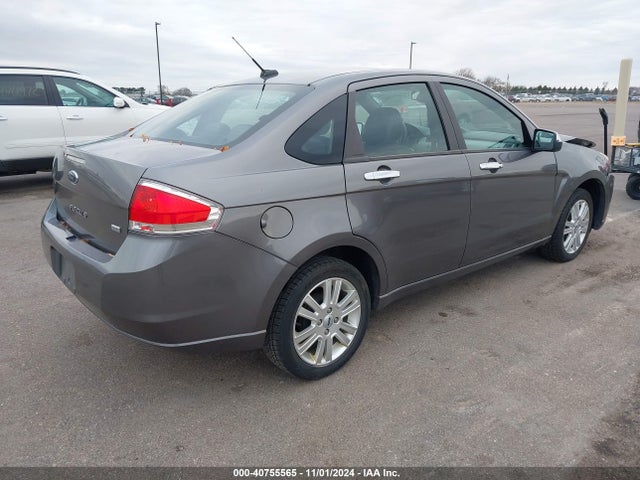 40755565 :رقم المزاد ، 1FAHP3HN4BW109826 vin ، 2011 Ford Focus Sel مزاد بيع