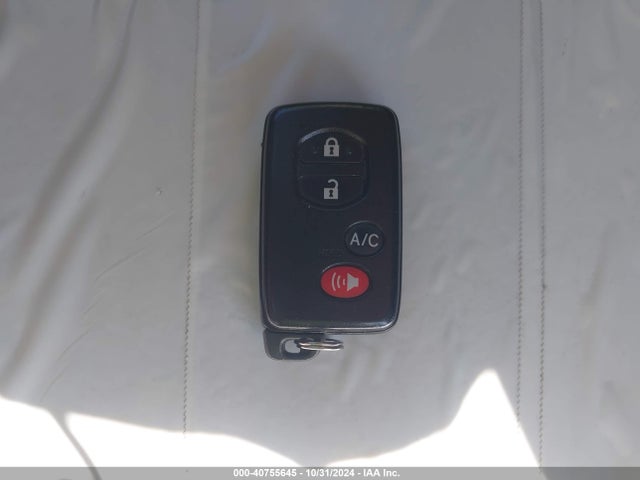 Toyota Prius Two 2015 JTDKN3DU8F1985739 Image 11