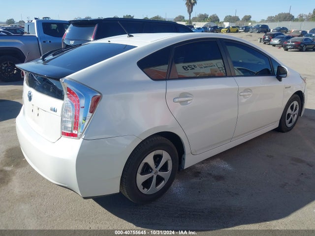 Toyota Prius Two 2015 JTDKN3DU8F1985739 Image 4