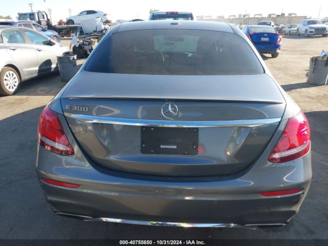 WDDZF4JB4KA581261 Mercedes-Benz E 300