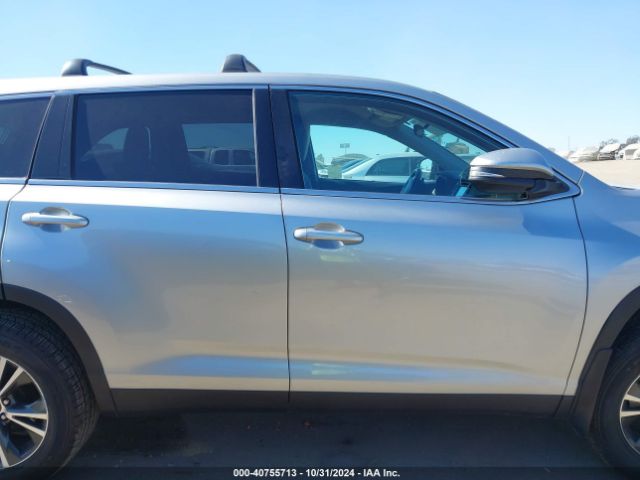 5TDZZRFHXKS300675 Toyota Highlander Le Plus