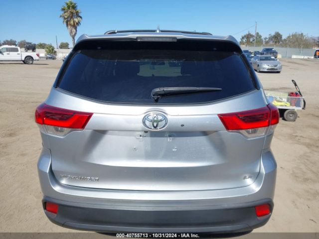 5TDZZRFHXKS300675 Toyota Highlander Le Plus