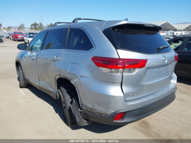 5TDZZRFHXKS300675 Toyota Highlander Le Plus