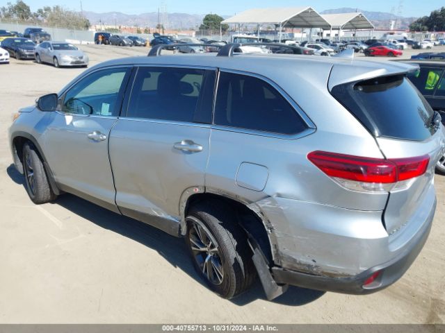 5TDZZRFHXKS300675 Toyota Highlander Le Plus