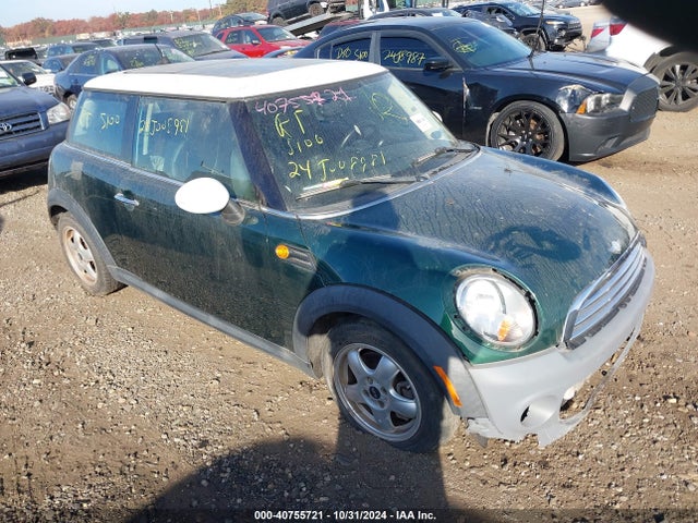 2011 MINI COOPER WMWSU3C54BT252595 Photo 0