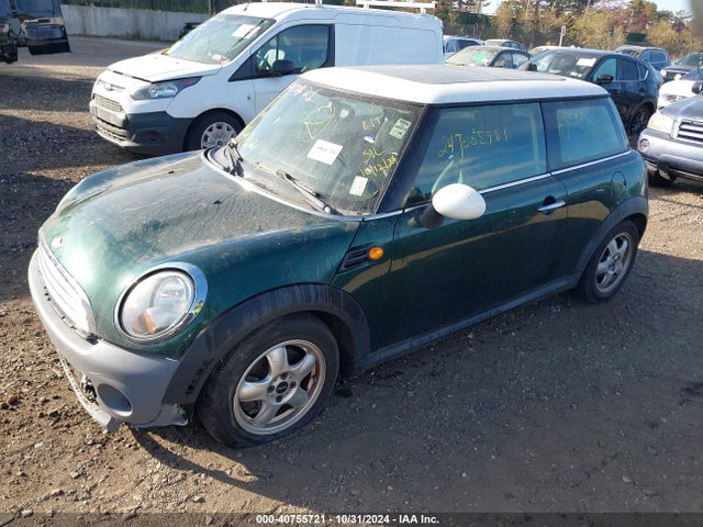 2011 MINI COOPER WMWSU3C54BT252595 Photo 1