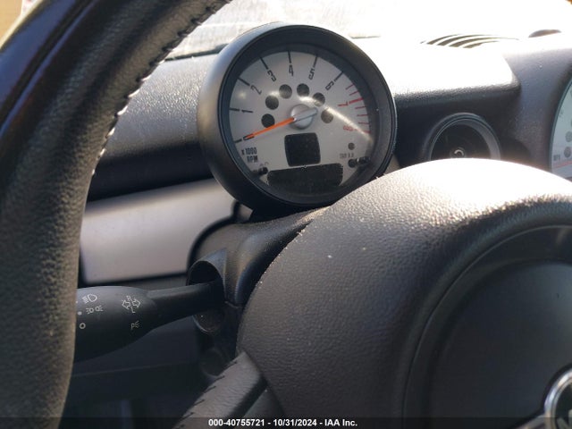 2011 MINI COOPER WMWSU3C54BT252595 Photo 6