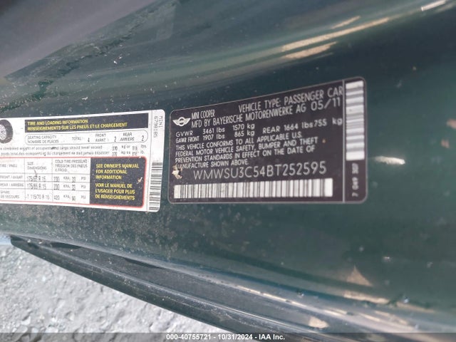 2011 MINI COOPER WMWSU3C54BT252595 Photo 8