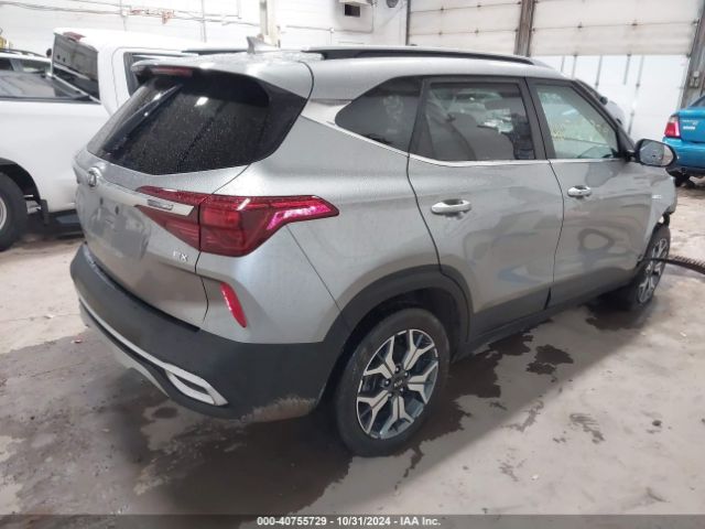 KNDERCAA0M7113545 KIA SELTOS EX