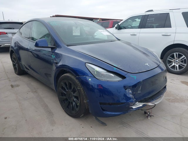 2024 TESLA MODEL Y 7SAYGAEE7RF102521 Photo 0
