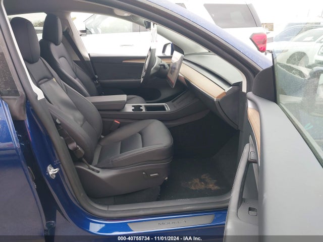 2024 TESLA MODEL Y 7SAYGAEE7RF102521 Photo 4