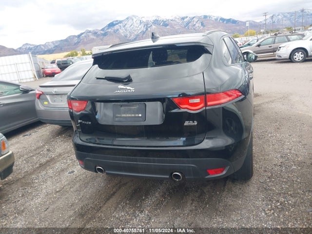 Jaguar F-pace Premium 2017 SADCJ2BV4HA499734 Image 16