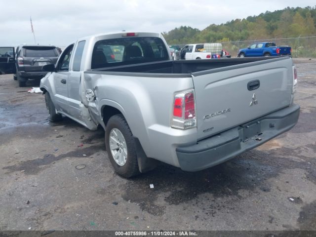 2007 MITSUBISHI RAIDER 1Z7HC22K47S265477 Photo 2