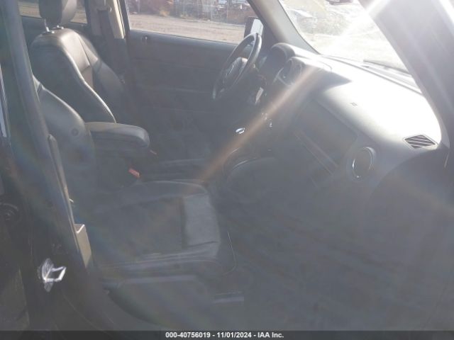 1C4NJPBA0GD776648 Jeep Patriot Sport Se