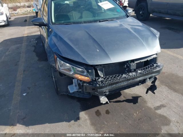 1VWAT7A37HC081390 Volkswagen Passat 1.8t S