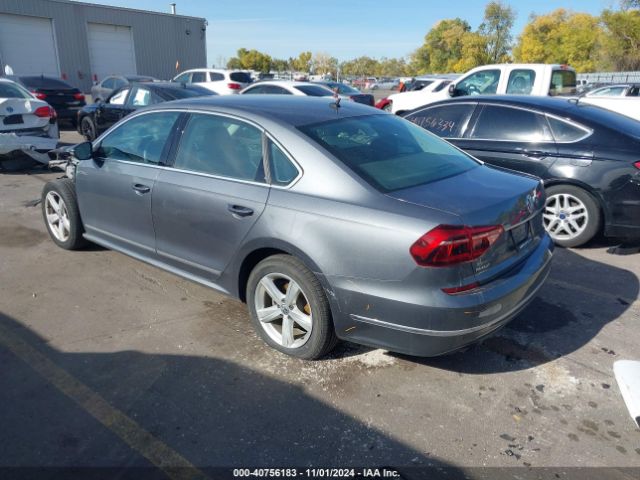 1VWAT7A37HC081390 Volkswagen Passat 1.8t S