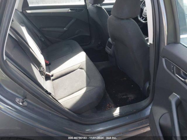1VWAT7A37HC081390 Volkswagen Passat 1.8t S